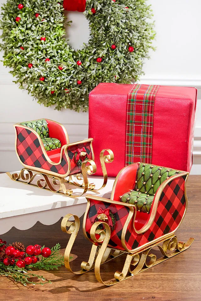 Resin Christmas Decorations | Decorator's Warehouse