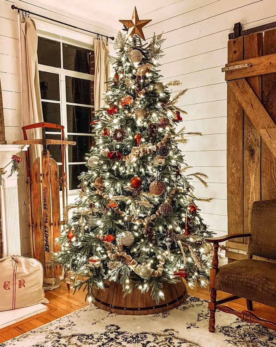 Rustic Christmas Tree Country 30 Best Rustic Christmas Trees For Your  Modern Farmhouse • Sarah Blooms