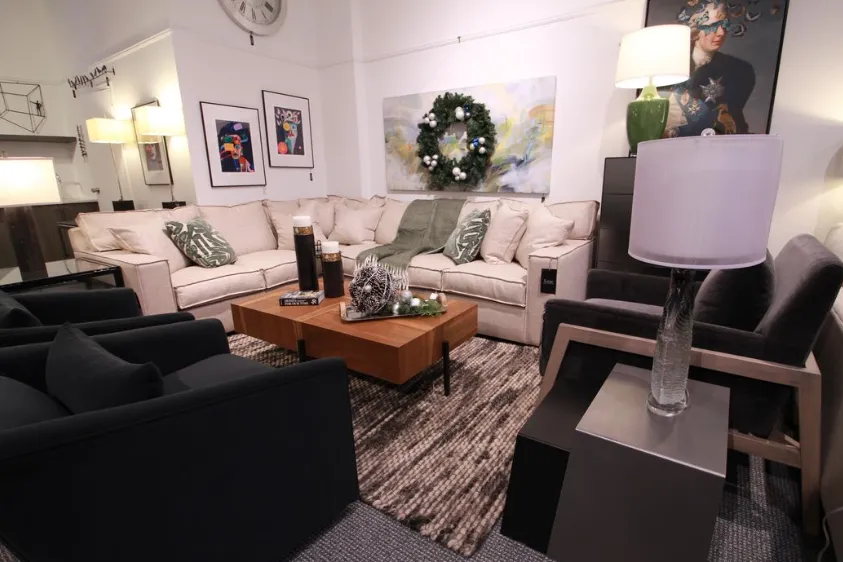 Seasonal Decor Based on Your Interior Design Style: Elevate Every Holiday -  Luxe Home Interiors