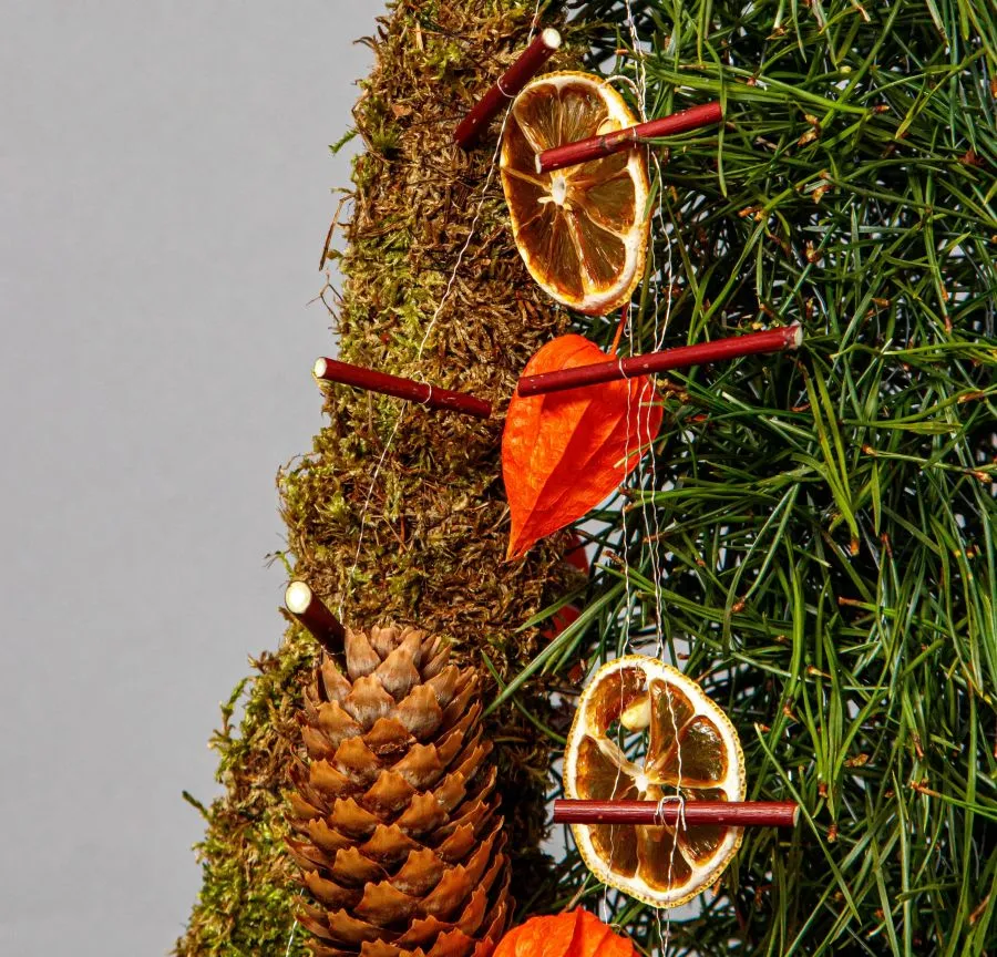 Slovenia's Holiday Spirit: Traditional Decorations of Warmth and Craft | Slovenia.si