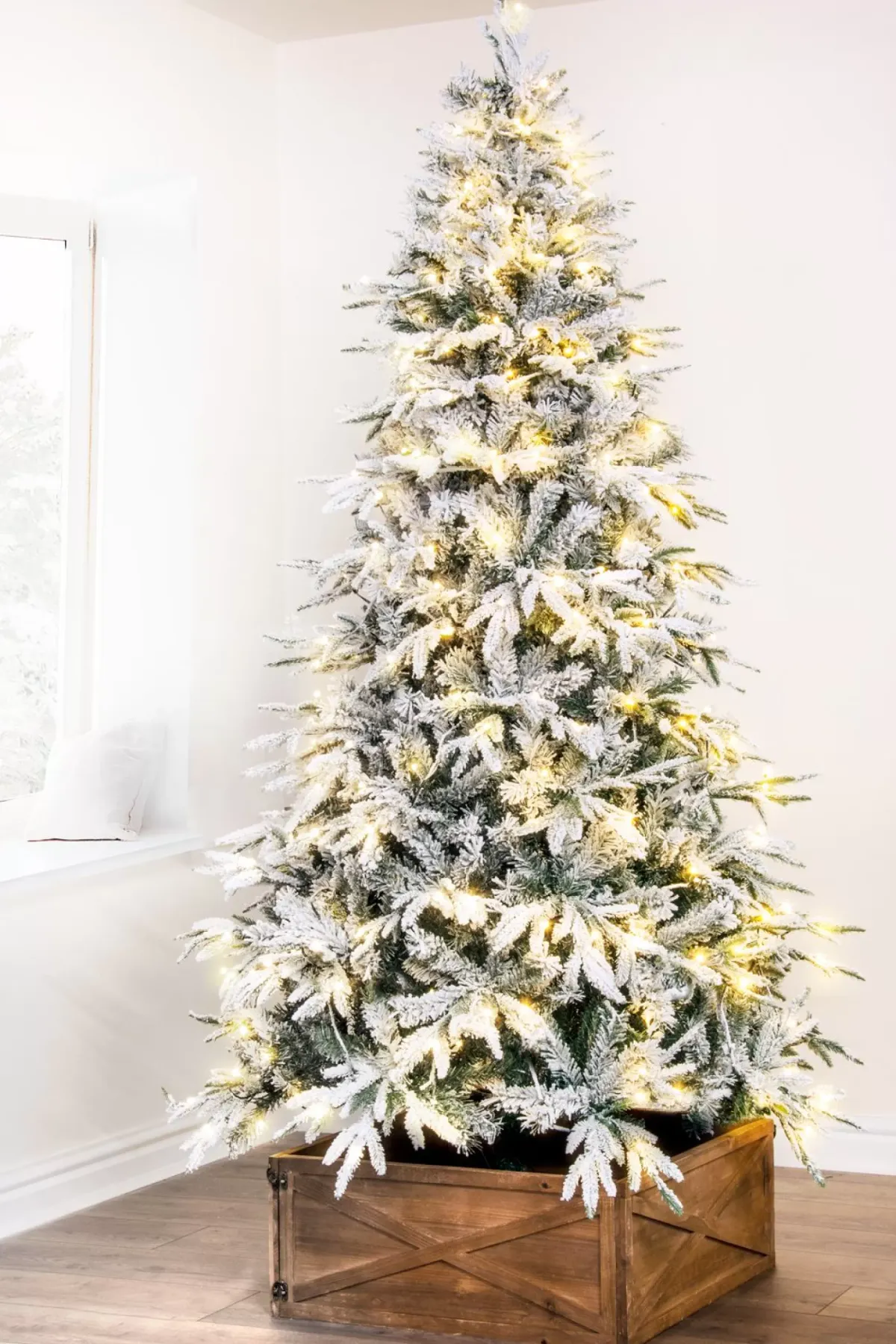 Store Christmas Tree World The 9Ft Pre-Lit Snowy Alpine Tree Warm White «  Center Christmas Tree