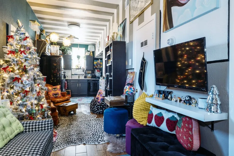 The Blue Bear Bungalow - Artsy Moody Maximalist - Houses for Rent in Denver, Colorado, United States - Airbnb