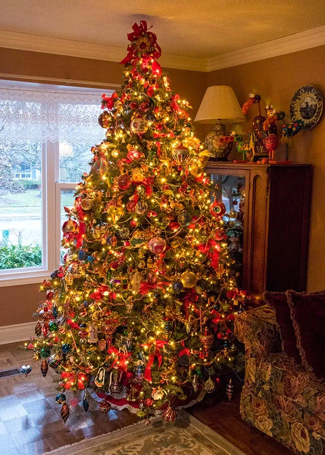 The Christmas Tree - Antique Lilac