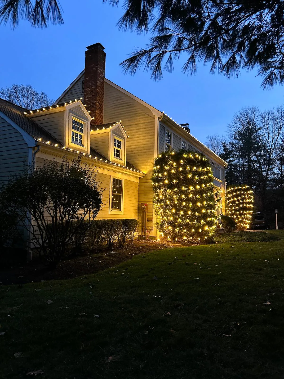 The Holiday Lighting Company CT | Browse Our Gallery