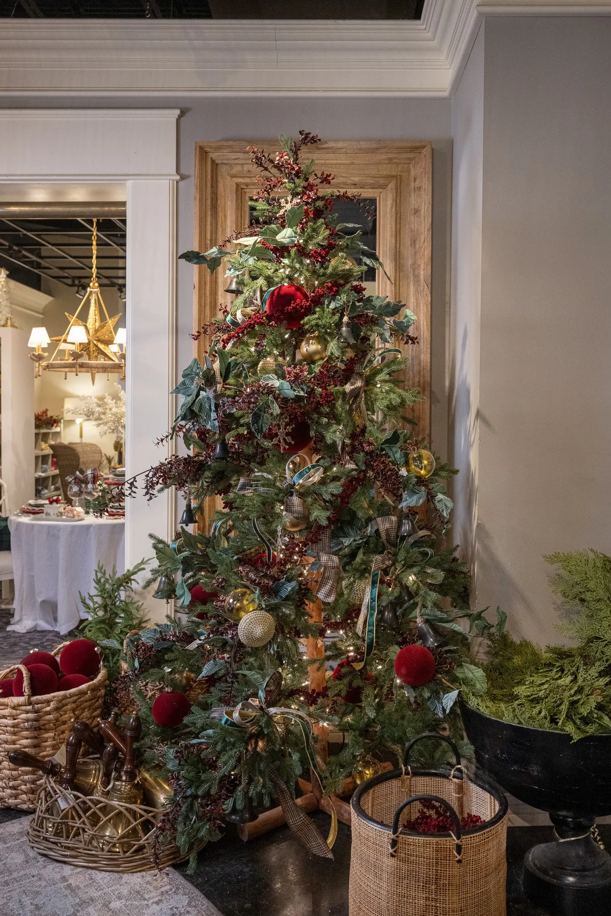 The Nativity Christmas Look – Nell Hill's