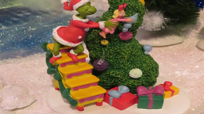 These Vintage Christmas Displays Are Worth A Ton & You May Have Them Lying Around