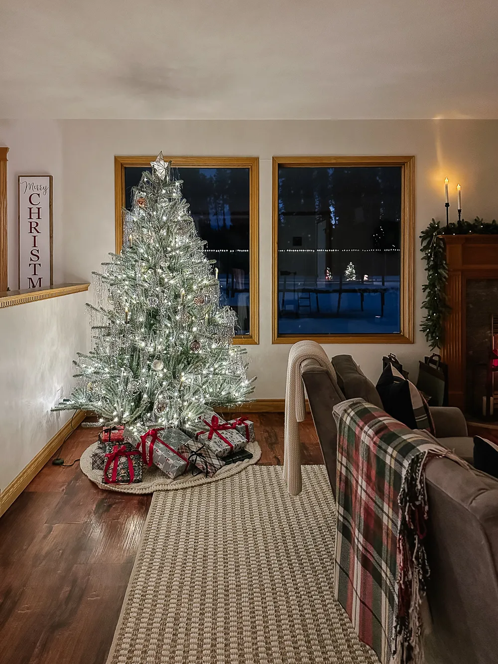This Year's Very Sparkly Tinsel Christmas Tree - Making it in the Mountains