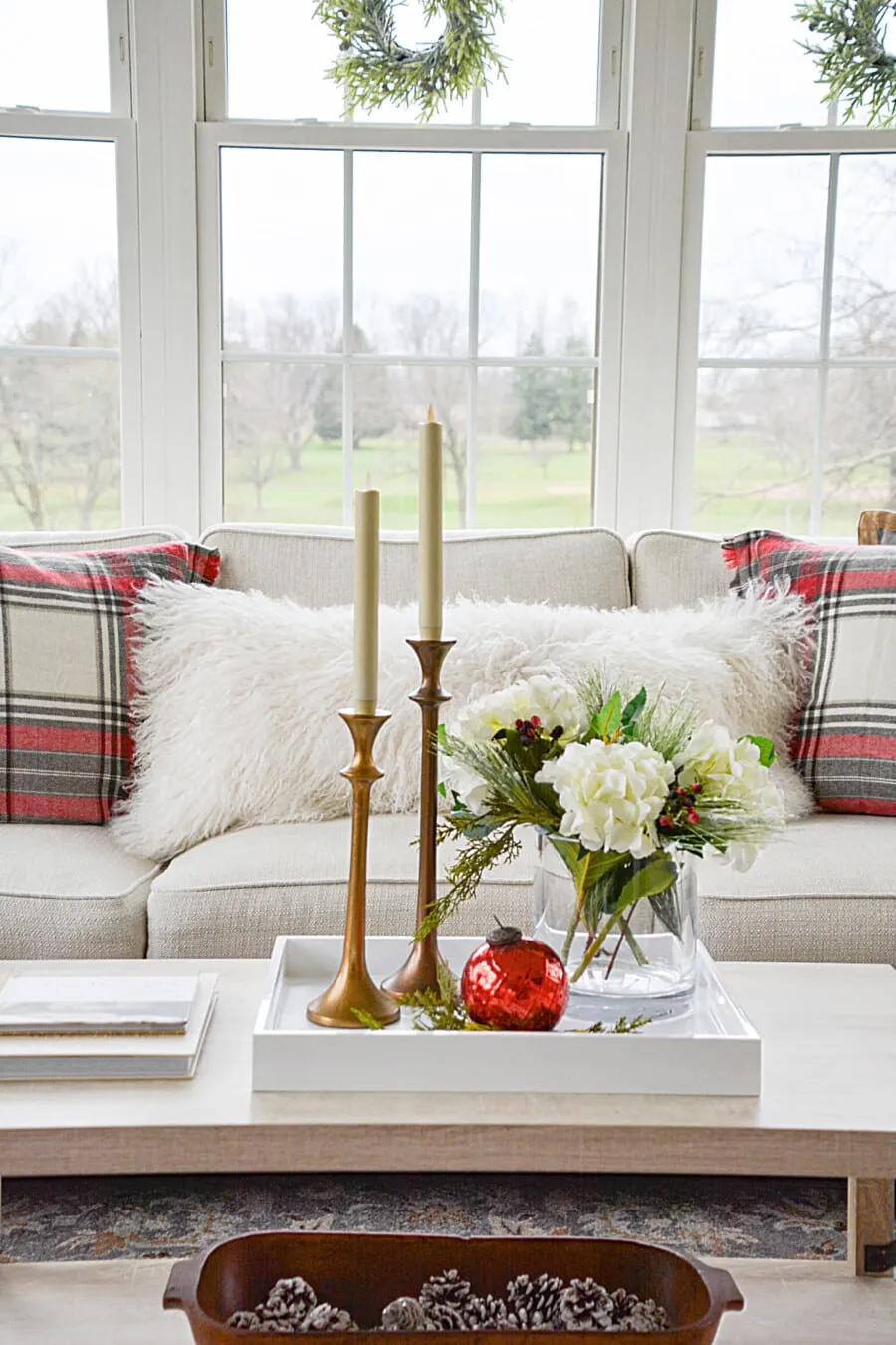 Tips For Decorating A Small Space For Christmas - StoneGable