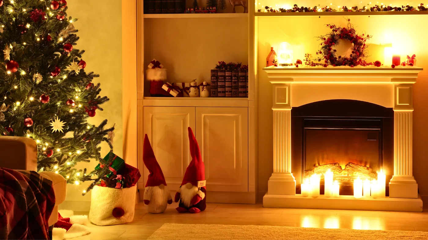 Tis the Season to Decorate Safely - Munn Insurance