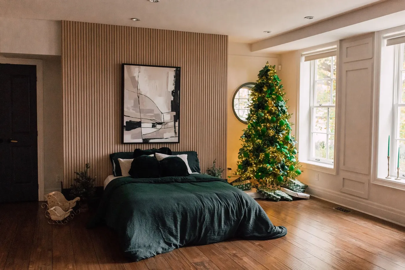 Top Christmas Mini Studios in Toronto (2026) — Jo Anto Photography