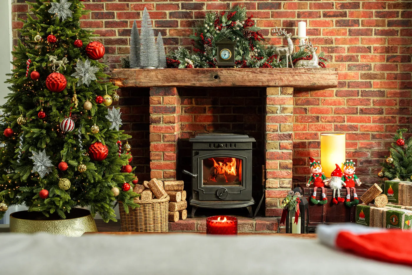 Top Tips for Styling Your Mantelpiece for Christmas