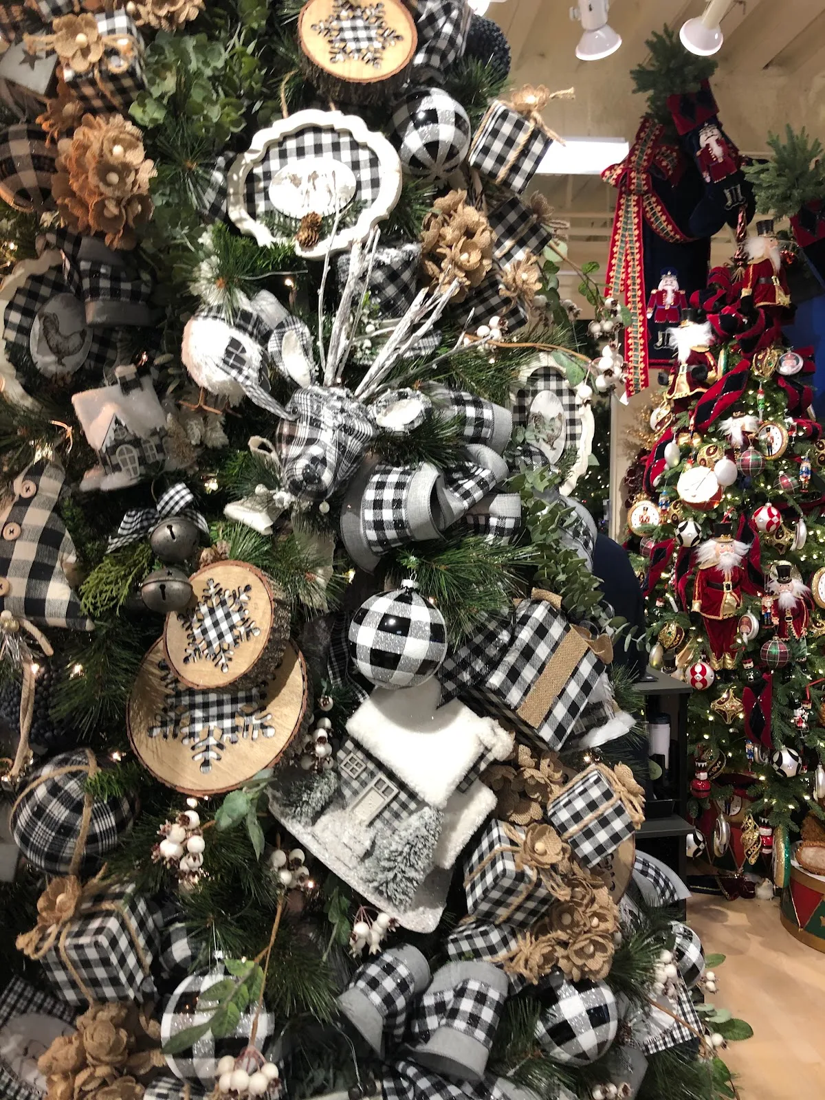 Top Trends in Christmas Home Decor for 2020 - Decorator's Warehouse