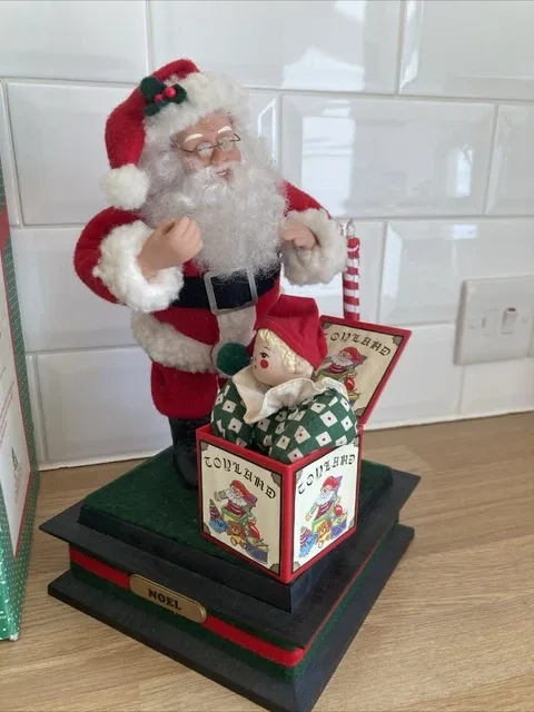 VINTAGE 90S HOLIDAY Creations Santa Holiday Scene Figure Musical Christmas £21.49 - PicClick UK