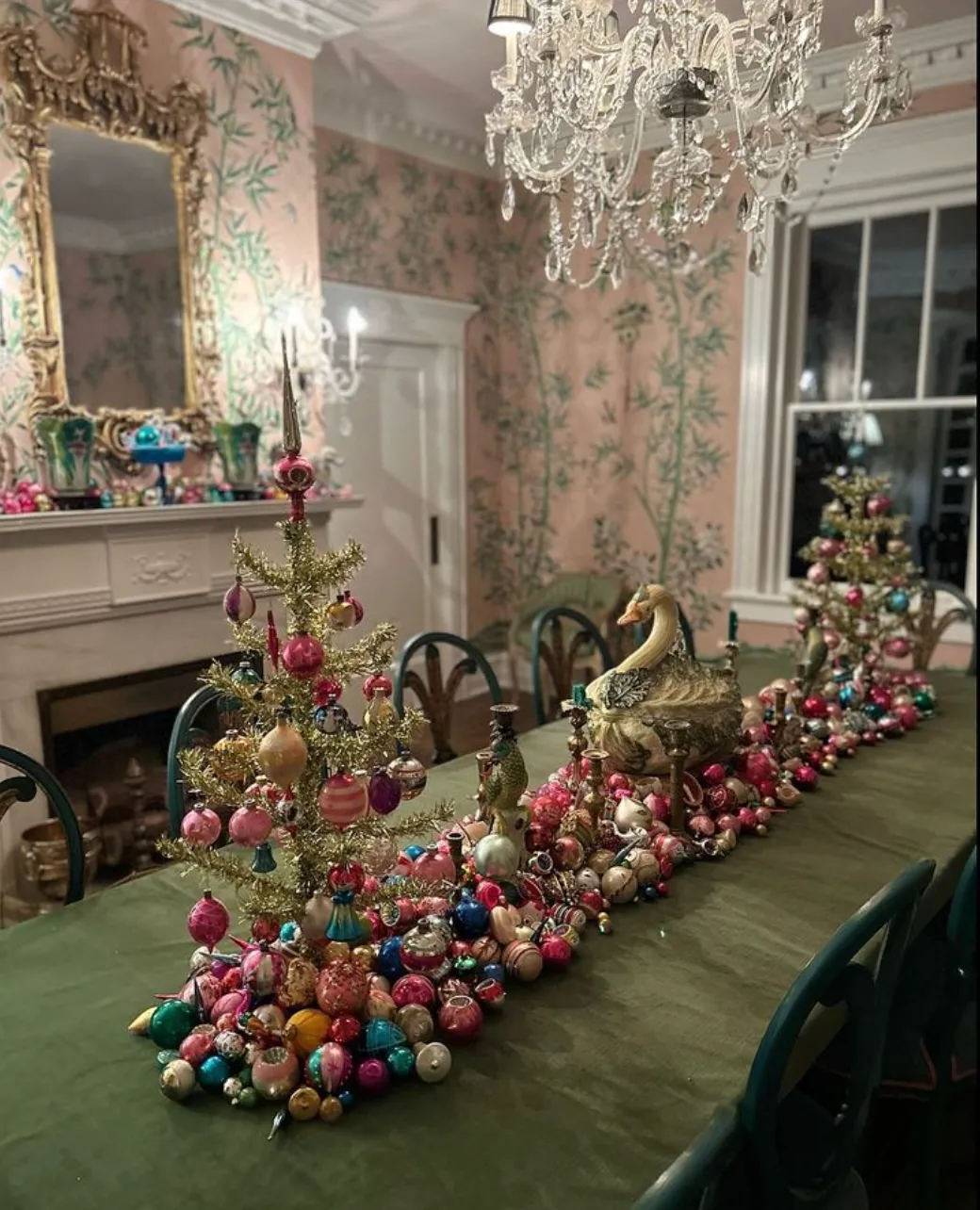 Vintage Christmas Tree Shiny Brite Tinsel Garland Shiny Brite Christmas Creative Display Ideas Kelly Elko