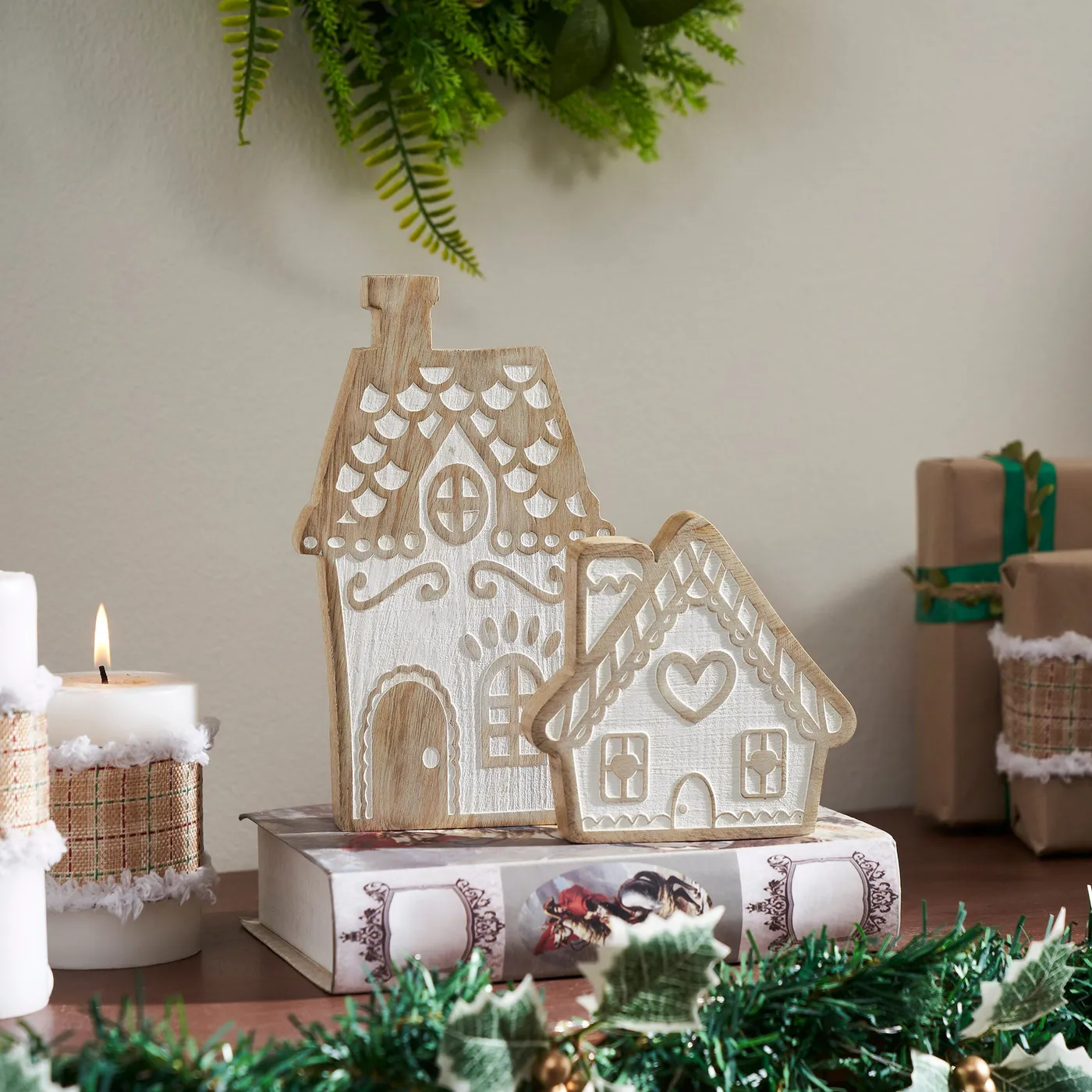 White Washed Gingerbread Drive Natural Wooden Houses Set of 2 - 5x5x1/8x5x1
