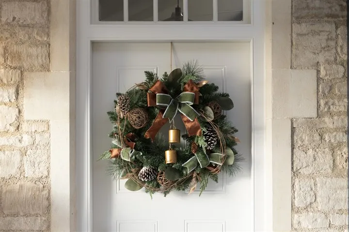 Wholesale Christmas Decorations & Christmas Trees | Floralsilk
