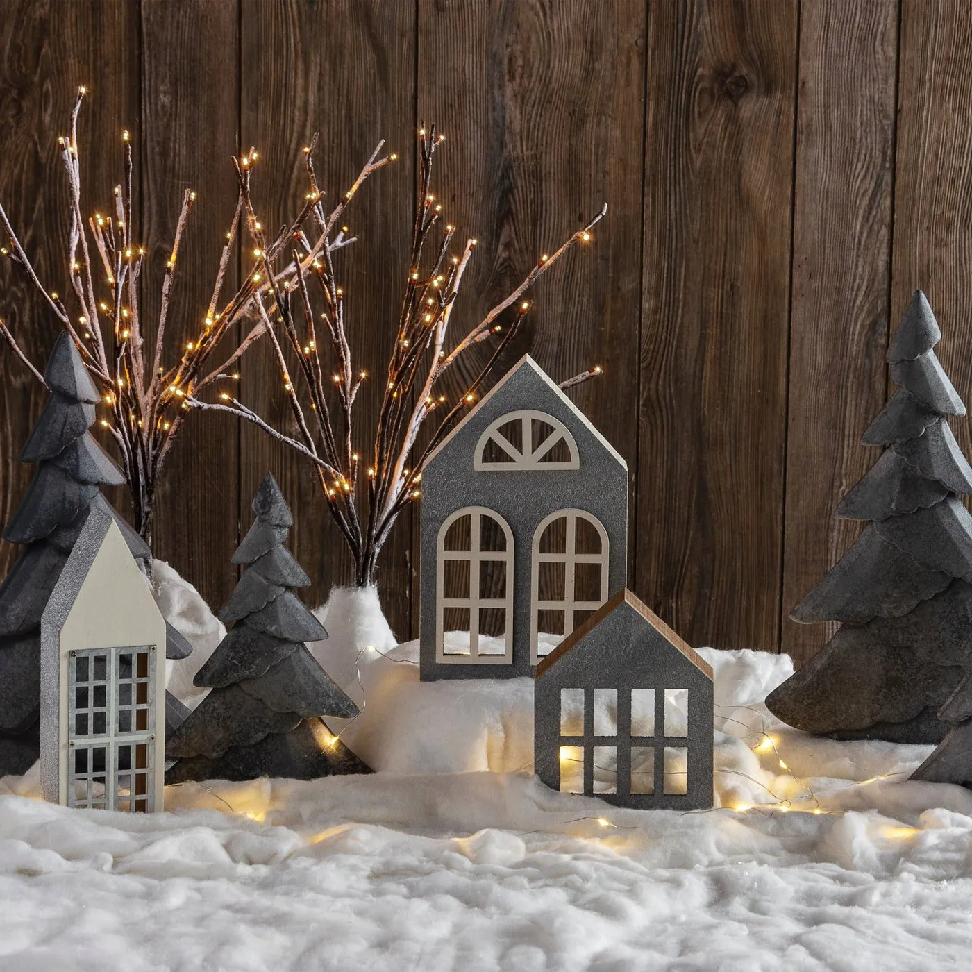 Winterfell Snow Blanket Roll – 100% Cotton Artificial Snow for Holiday  Villages – Inspired Homes by Cricket